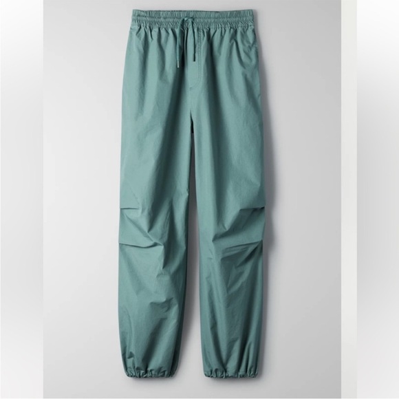 ARITZIA TNA Bel Air Oversized Pant in Dark Spruce Green Size Large Lightweight - Picture 1 of 15